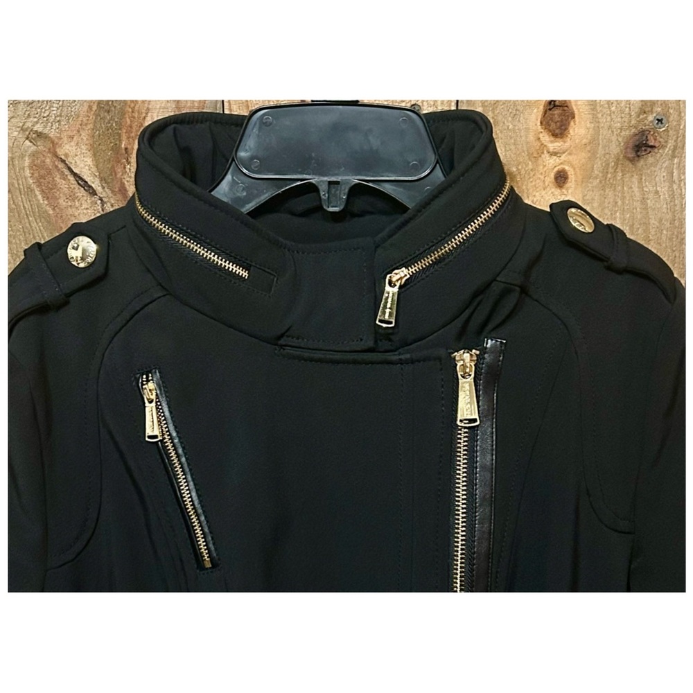 Michael Kors Black Asymmetrical Zip Trench Coat. Women’s Size Medium. - Picture 7 of 16